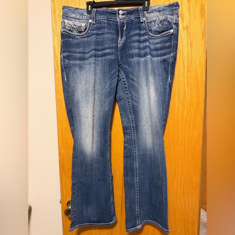 Vigoss Women's Faded Blue Bootcut Jeans w/embellishments Size 20 Long